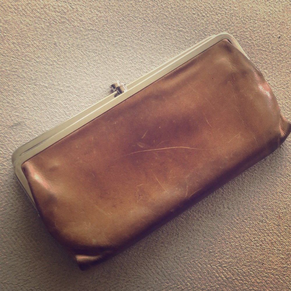 HOBO Lauren Wallet. Cute & super functional!